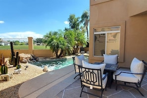 Pool - Gated Ocotillo house, pool heater, BBQ, golf views (Chandler)