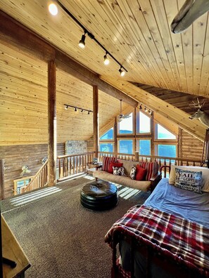 TV, fireplace, DVD player