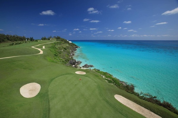 Activities nearby : Golf. Play on one of 9 golf courses available on the island.