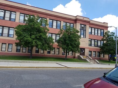 1BRpet/420FriendlyCloseToBeachSundeckSmartTV,Aug/SeptDealsPromWkndsSeniorWks"21"