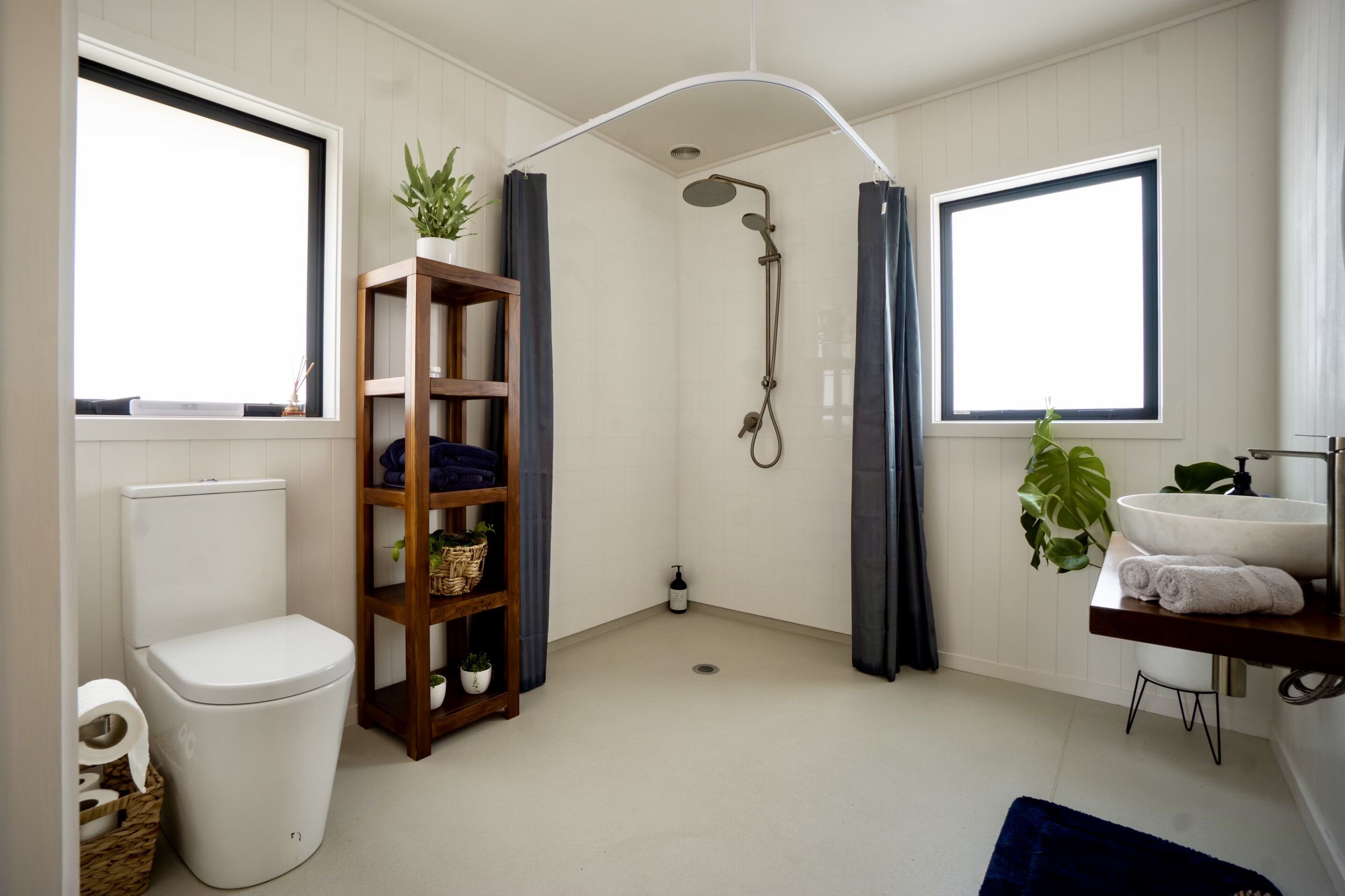 Shower, towels, soap, shampoo