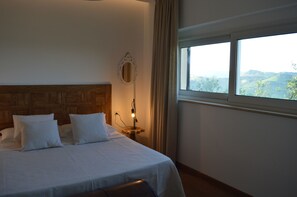 2 Schlafzimmer, schallisolierte Zimmer, Bügeleisen/Bügelbrett, WLAN