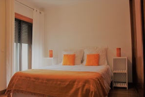 1 chambre, fer et planche Ă repasser, Wi-Fi gratuit, draps fournis