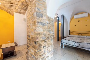 2 Schlafzimmer, Zimmersafe, Bügeleisen/Bügelbrett, WLAN