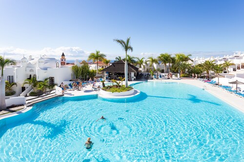 Incroyable appartement à Adeje dans l'urbanisation de luxe