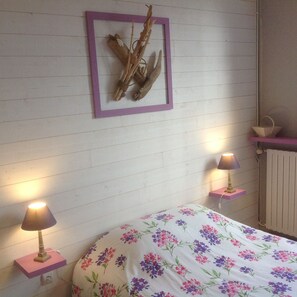 3 bedrooms, iron/ironing board, WiFi, bed sheets - Pretty arcachonnaise 2 steps from the port (Audenge)