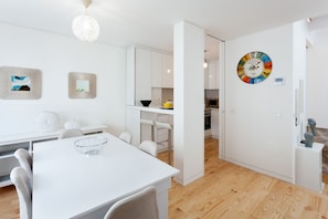 Dining - URBAN VIEWS - Townhouse “ARRÁBIDA” Private Terrace (Porto)