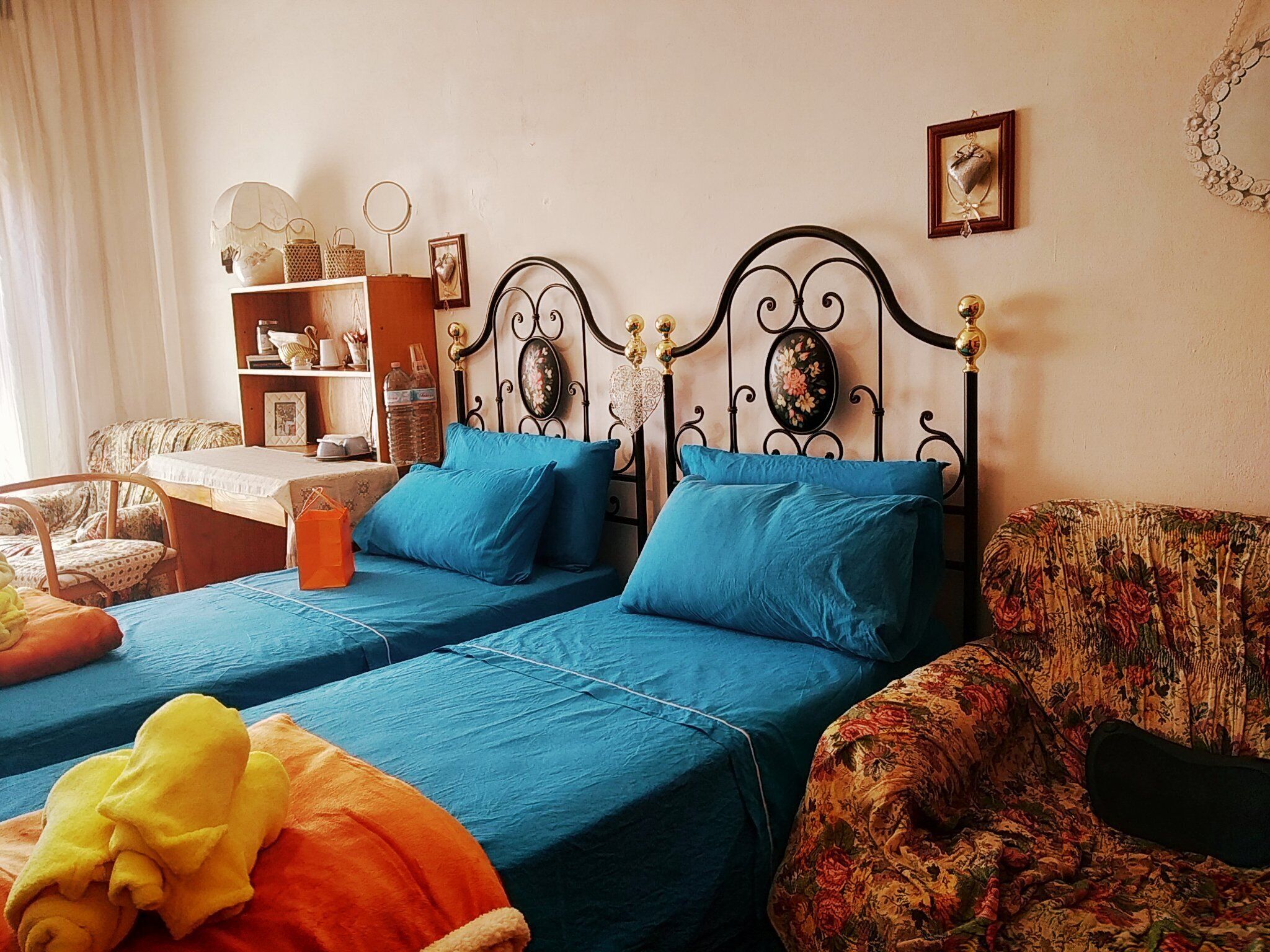 1 bedroom, iron/ironing board, bed sheets