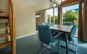Dining - Westerduyn 2 luxury villa in top location near beach and sea (Westenschouwen)