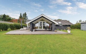 Exterior - Stunning home in Otterup with WiFi (Otterup)