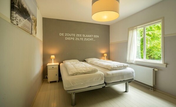 2 bedrooms, Internet, bed sheets