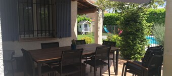 Molto bella casa di 160 mq 8 posti letto piscina vicino a Saint Remy de Provence