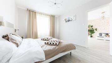 1 bedroom, iron/ironing board, WiFi, bed sheets