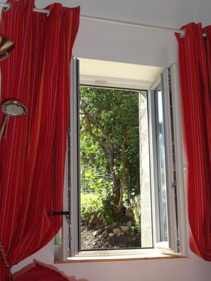 Interior - Cottage "Les Coccinelles" with garden, town center of La Chaise Dieu (La Chaise-Dieu)