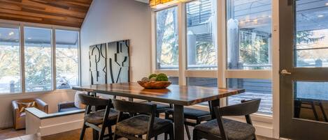 تناول الطعام