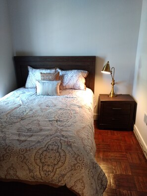 2 bedrooms, iron/ironing board, WiFi, bed sheets - Washington, DC, 2-Bedroom, Logan Circle View. (Washington)