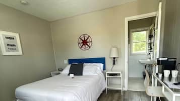 1 habitación, tabla de planchar con plancha, wifi y ropa de cama