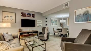 Smart TV, books, stereo