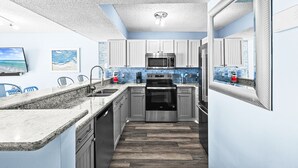 茶具/咖啡用具、冰箱、微波炉、烤箱