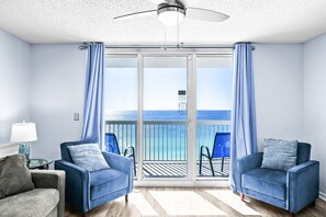 TV, DVD player - Newly Renovated!  March Discount!  Direct Beachfront!  🌞 (Destin)