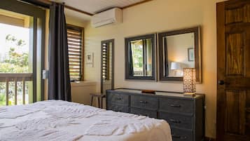 2 habitaciones, tabla de planchar con plancha, wifi y ropa de cama