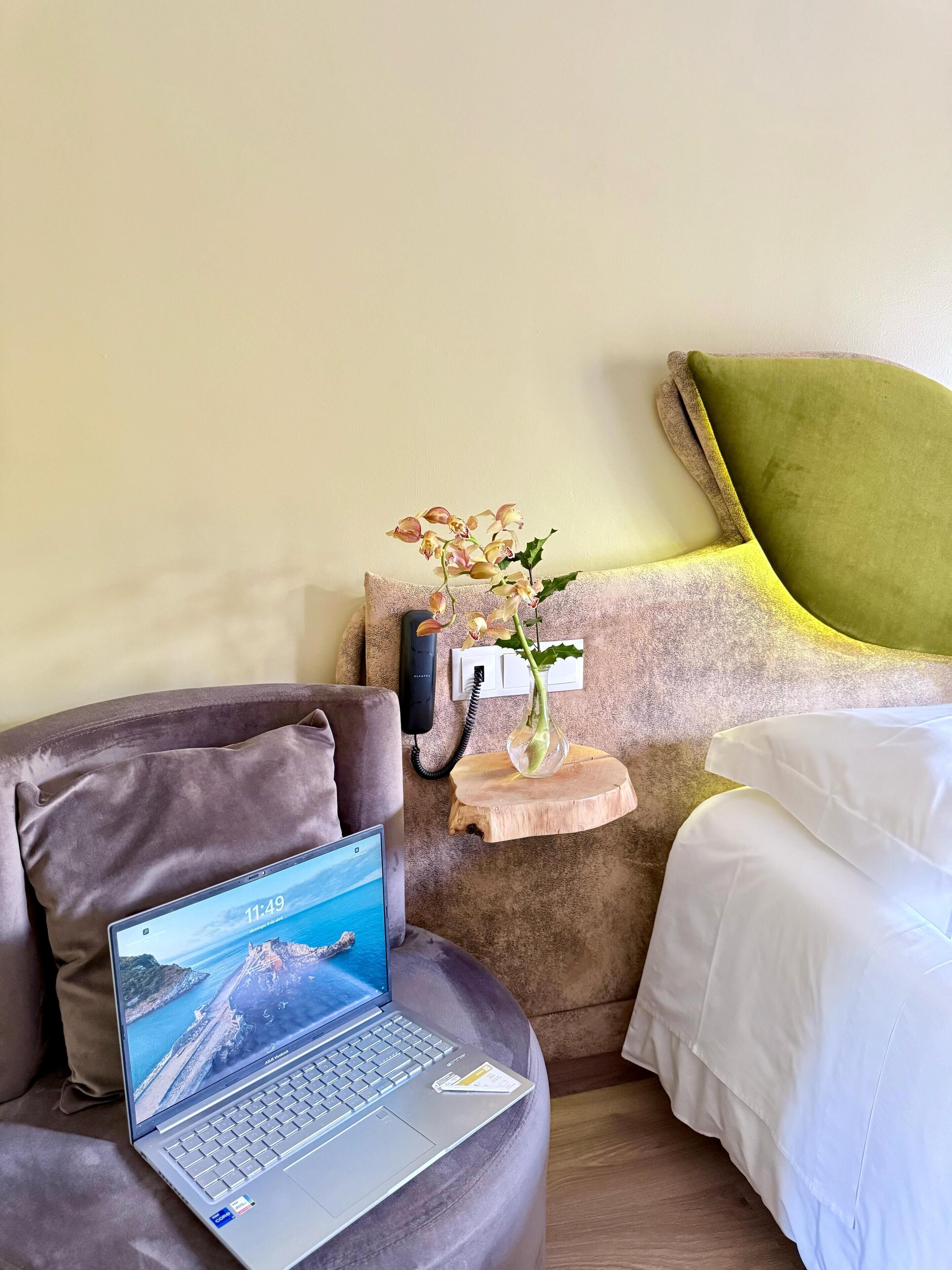 Double Room, River View | In-room safe, desk, blackout drapes, soundproofing