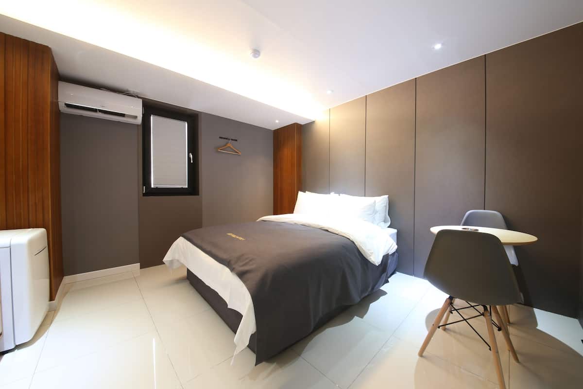 Deluxe-Zimmer | Hochwertige Bettwaren, schallisolierte Zimmer, kostenloses WLAN