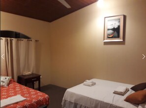 Basic Duplex, 2 Double Beds - The Twins Cabanas (El Viejo)