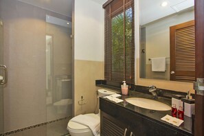 3-Bedroom Villa with Private Pool | Bathroom