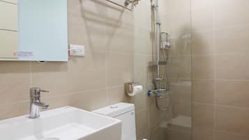 Standard Twin Room | Bathroom