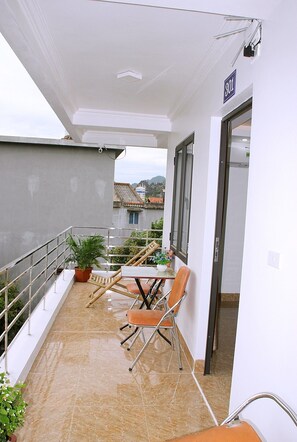 Balcony - Tam Coc Victoria Hotel (Hoa Lu)