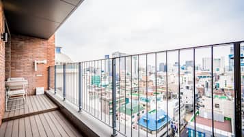 Balcony Suite | Street view