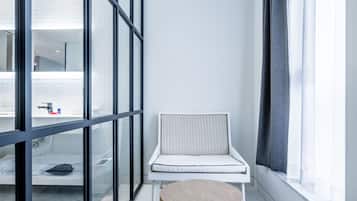 Balcony Suite | Κλινοσκεπάσματα υψηλής ποιότητας, πουπουλένια παπλώματα