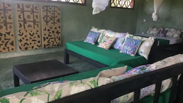 Chambre Quadruple Confort, balcon | Coin séjour