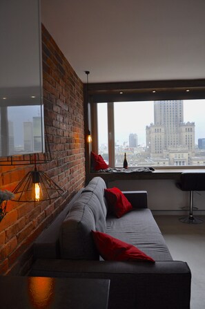 Premium Studio Suite, City View | 1 bedroom, iron/ironing board, free WiFi, bed sheets - Panda Apartments Grzybowska-Centrum (Warsaw)