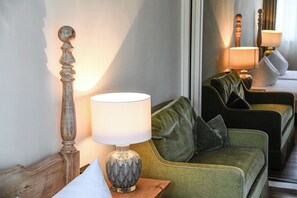 Habitación triple | Escritorio, wifi gratis y ropa de cama