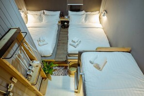Family Room with Shared Bathroom | 5 ห้องนอน, ผ้าปูที่นอนฝ้ายอียิปต์, เครื่องนอนระดับพรีเมียม