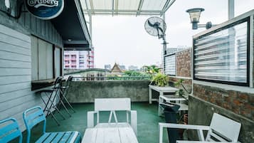 Standard Double Room with Private Bathroom | Terrasse/Patio