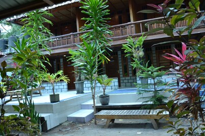 Hoga Dive Inn Wakatobi