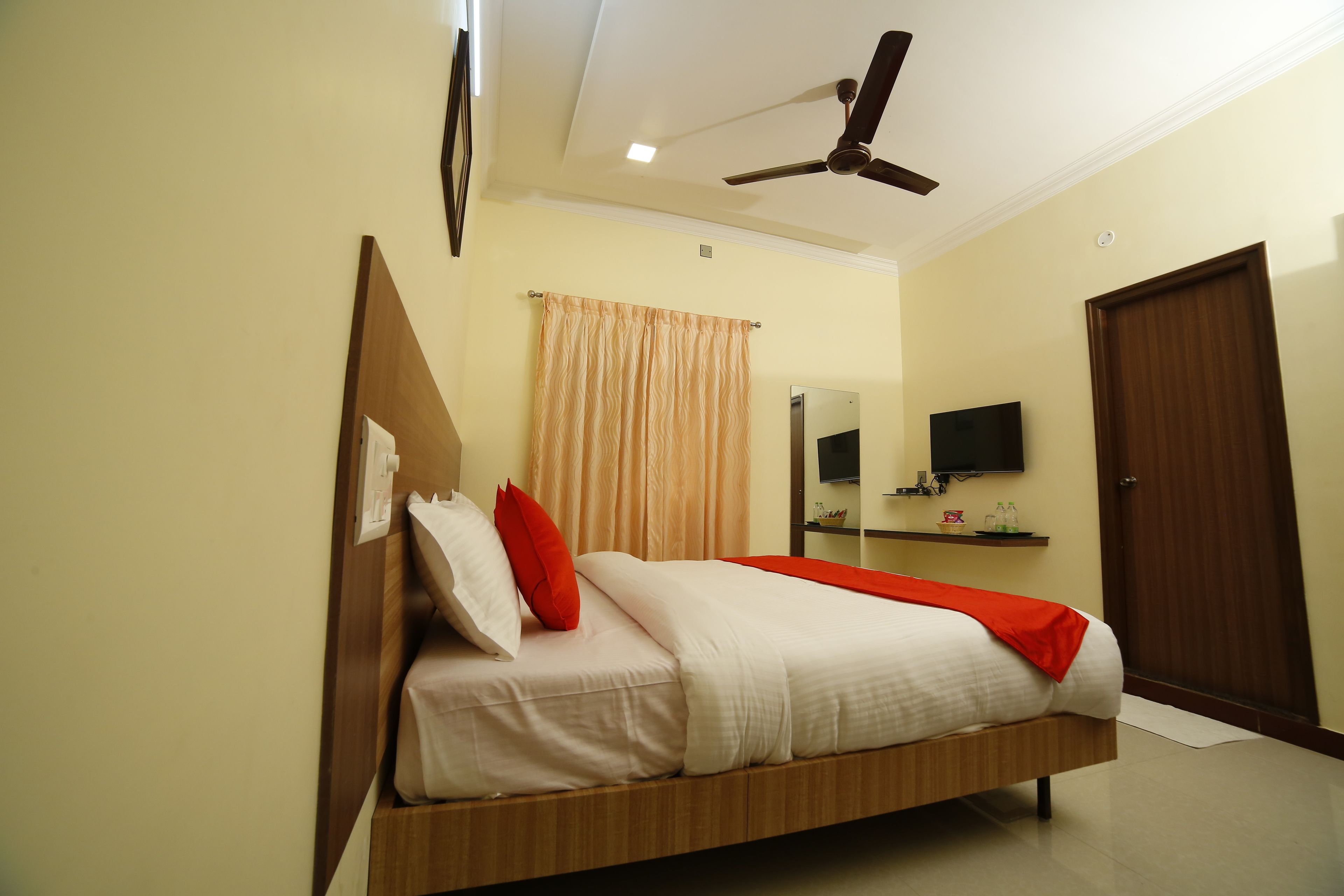 deluxe double room, 1 bedroom, city view | view from room