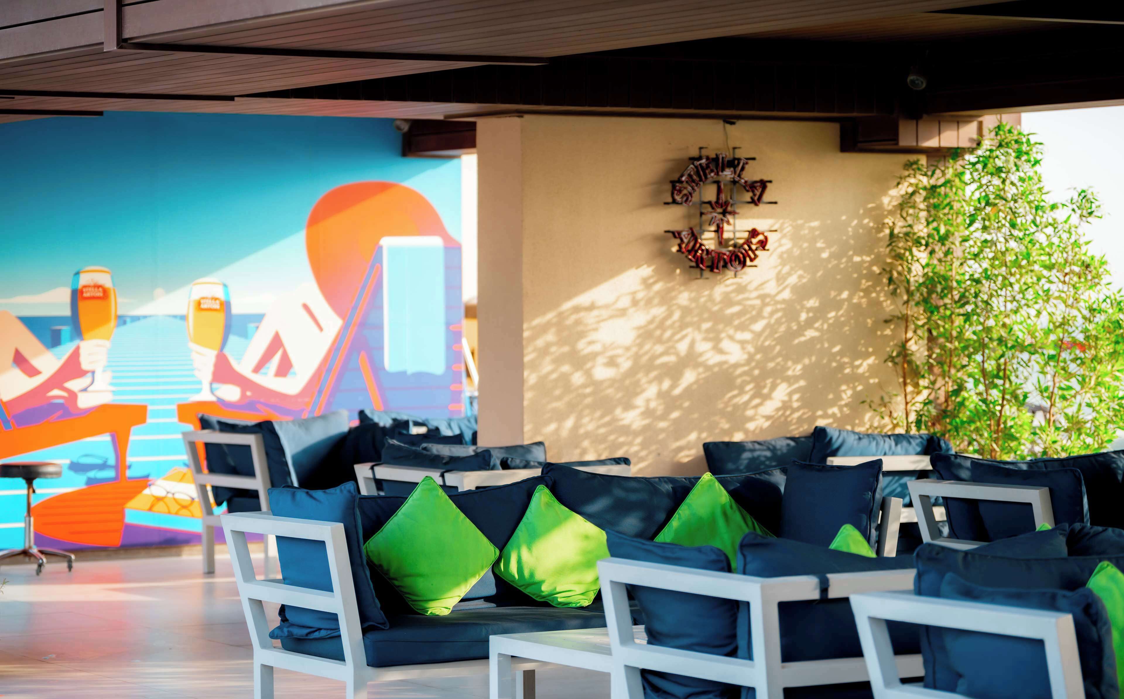 5 restaurants, breakfast, lunch served; local and international cuisine