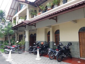 Exterior - Hotel Vidi 2 (Depok)
