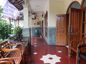 Balcony - Hotel Vidi 2 (Depok)