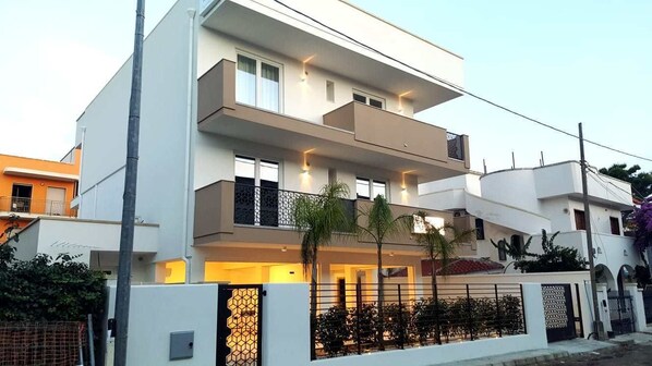 Exterior - Riva 33 (Porto Cesareo)