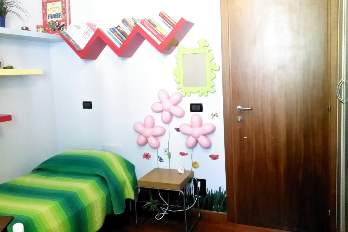 Soundproofing, iron/ironing board, rollaway beds, free WiFi