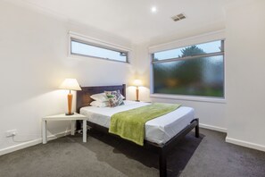 4 bedrooms, premium bedding, down duvets, pillow-top beds