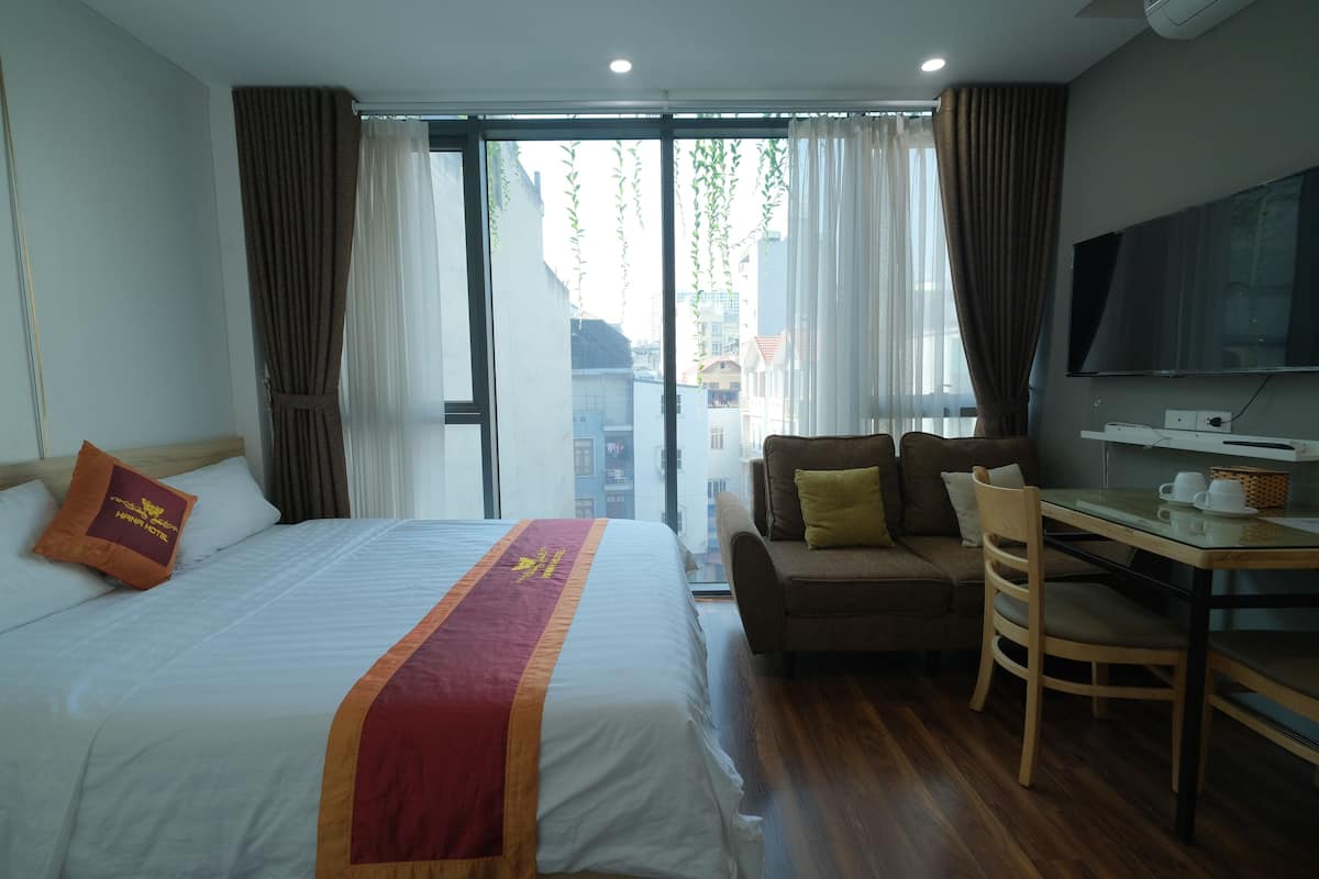 1 habitación, minibar, cortinas blackout y sistema de insonorización