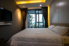 奢华双人房（单人入住）, 1 间卧室 | 1 多间卧室、迷你吧、遮光窗帘、隔音