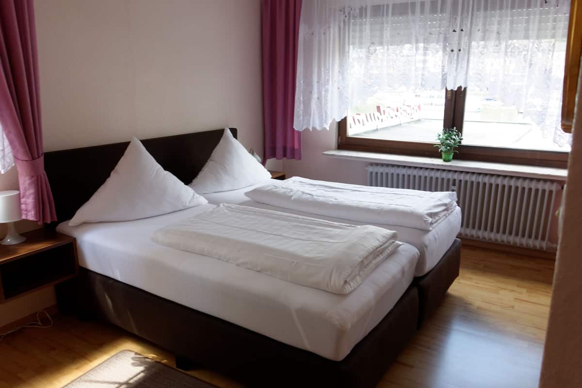 Kamar Double, balkon, pemandangan sungai | Wi-Fi gratis dan seprai linen