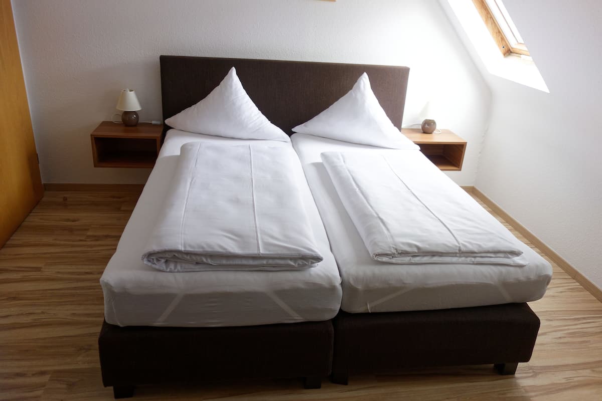 standard double room, ensuite | 1 bedroom, free wifi, bed sheets